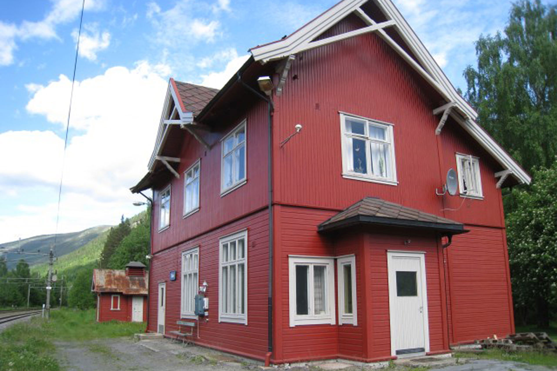 Stasjonsbygningen på Sjoa stasjon